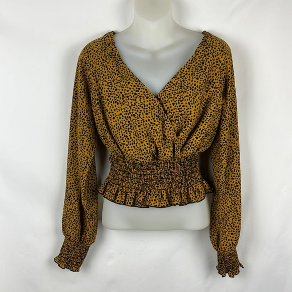 BP Top Crop Long Sleeve Animal Print Casual V- Neck Blouse‎ Size M